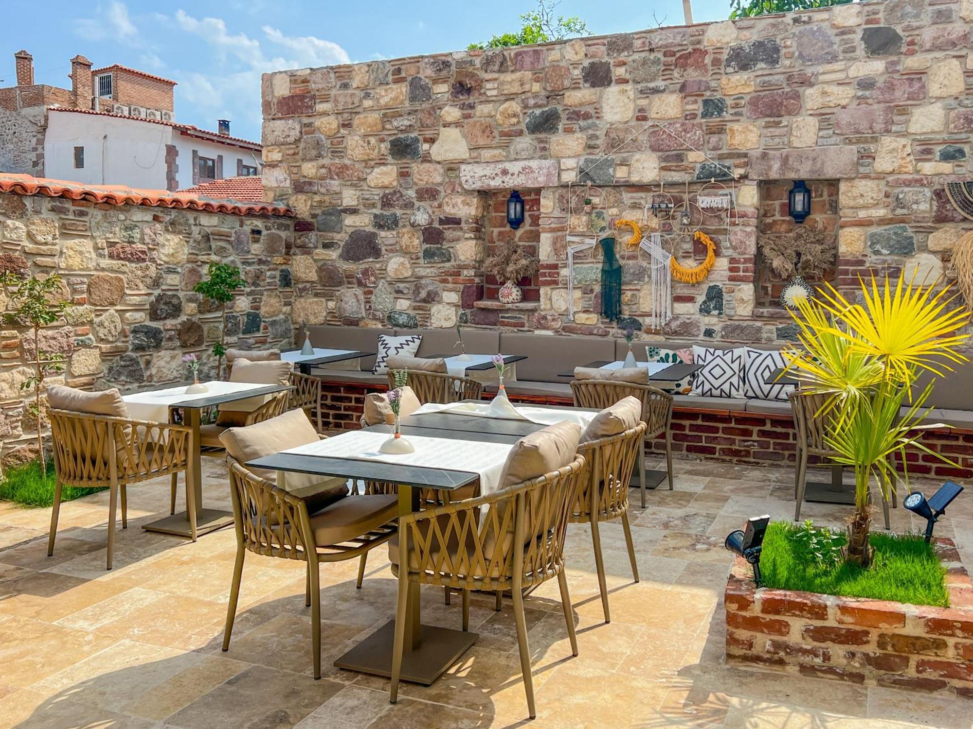 Parla Kuecuekkoey Hotel Ayvalik Exterior photo